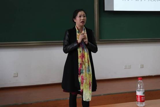 海棠搜书
卓光俊书记主持.jpg